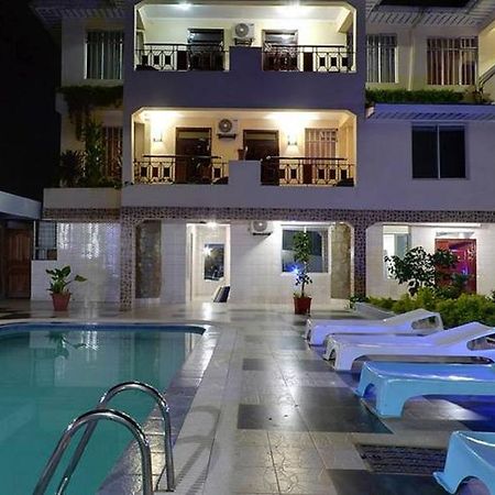 Royal City Dubai Complex Kisumu Buitenkant foto