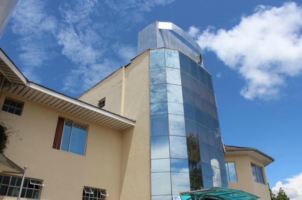 Royal City Dubai Complex Kisumu Buitenkant foto
