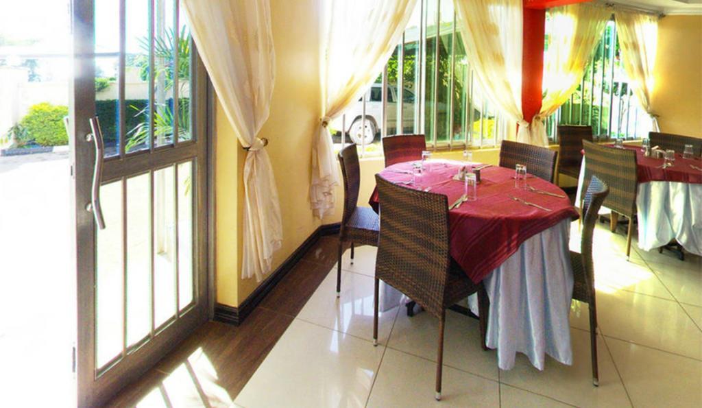 Royal City Dubai Complex Kisumu Buitenkant foto