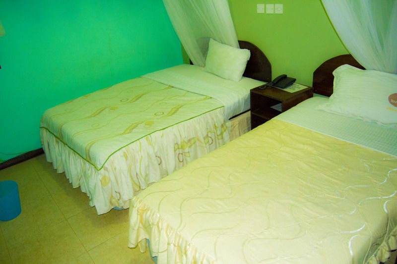 Royal City Dubai Complex Kisumu Buitenkant foto