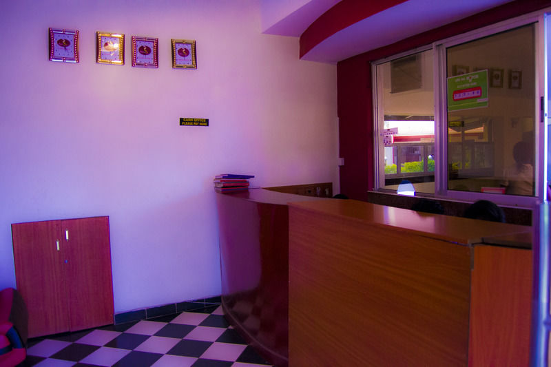 Royal City Dubai Complex Kisumu Buitenkant foto