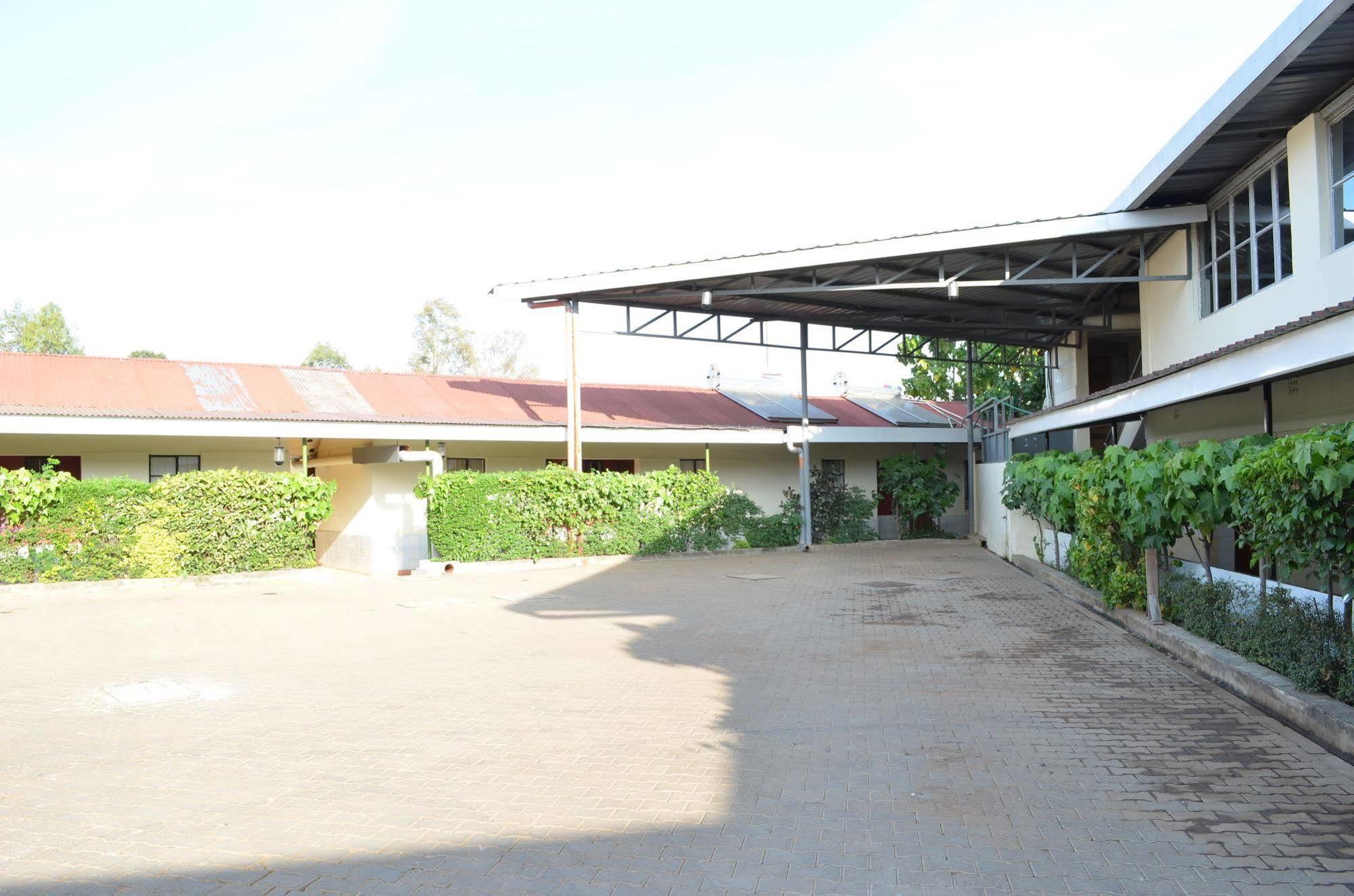 Royal City Dubai Complex Kisumu Buitenkant foto