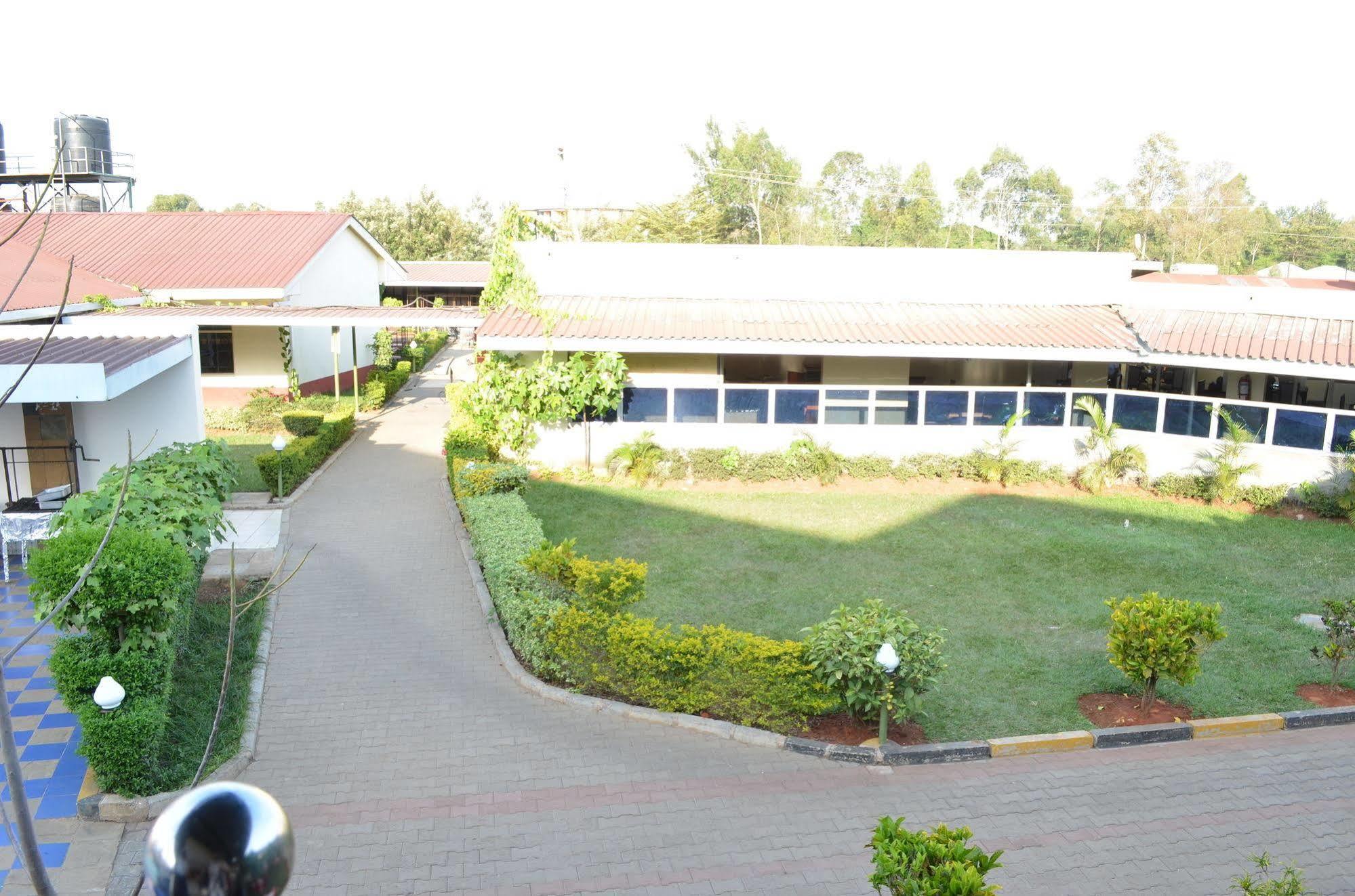 Royal City Dubai Complex Kisumu Buitenkant foto