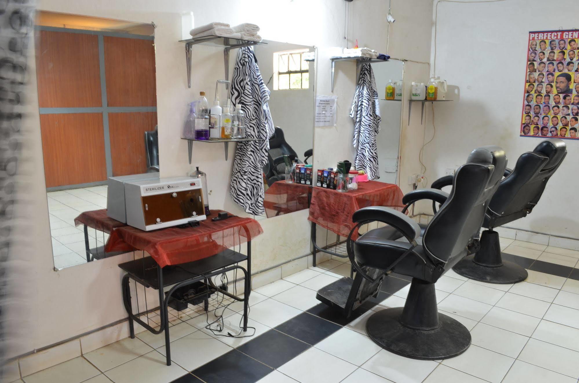 Royal City Dubai Complex Kisumu Buitenkant foto